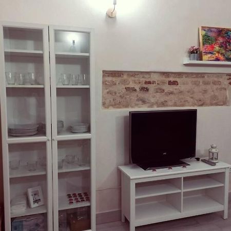 Apartamento APARTAMENTO LA TEJA-parking privado Carmona  Exterior foto